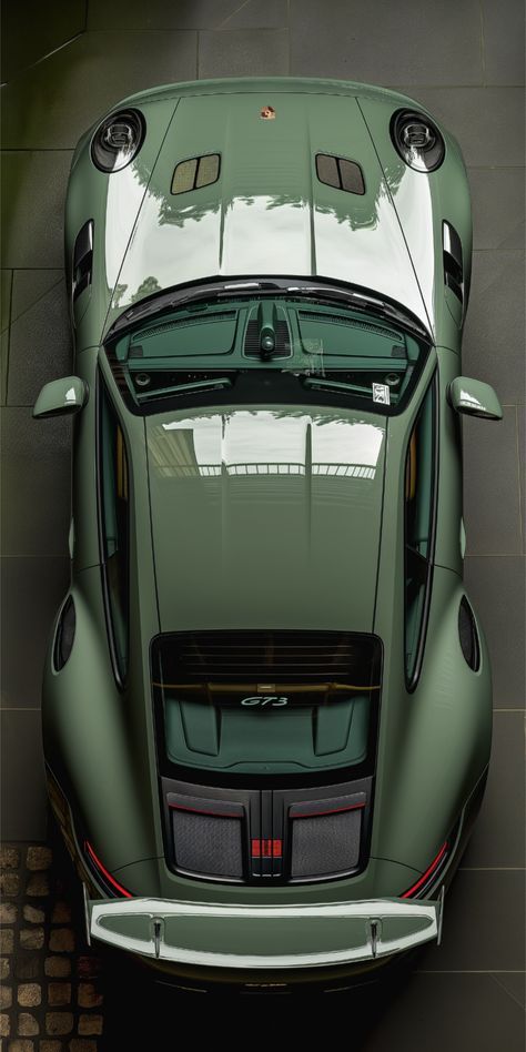 Vue aérienne : Impression d'art de la Porsche 911 GT3 | Performances vertes et élégantes vues du ciel