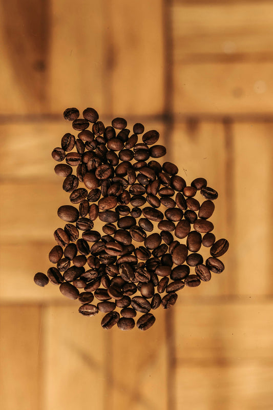 Amour du café : Impression artistique de grains de café en forme de cœur | Chaleureux et accueillant